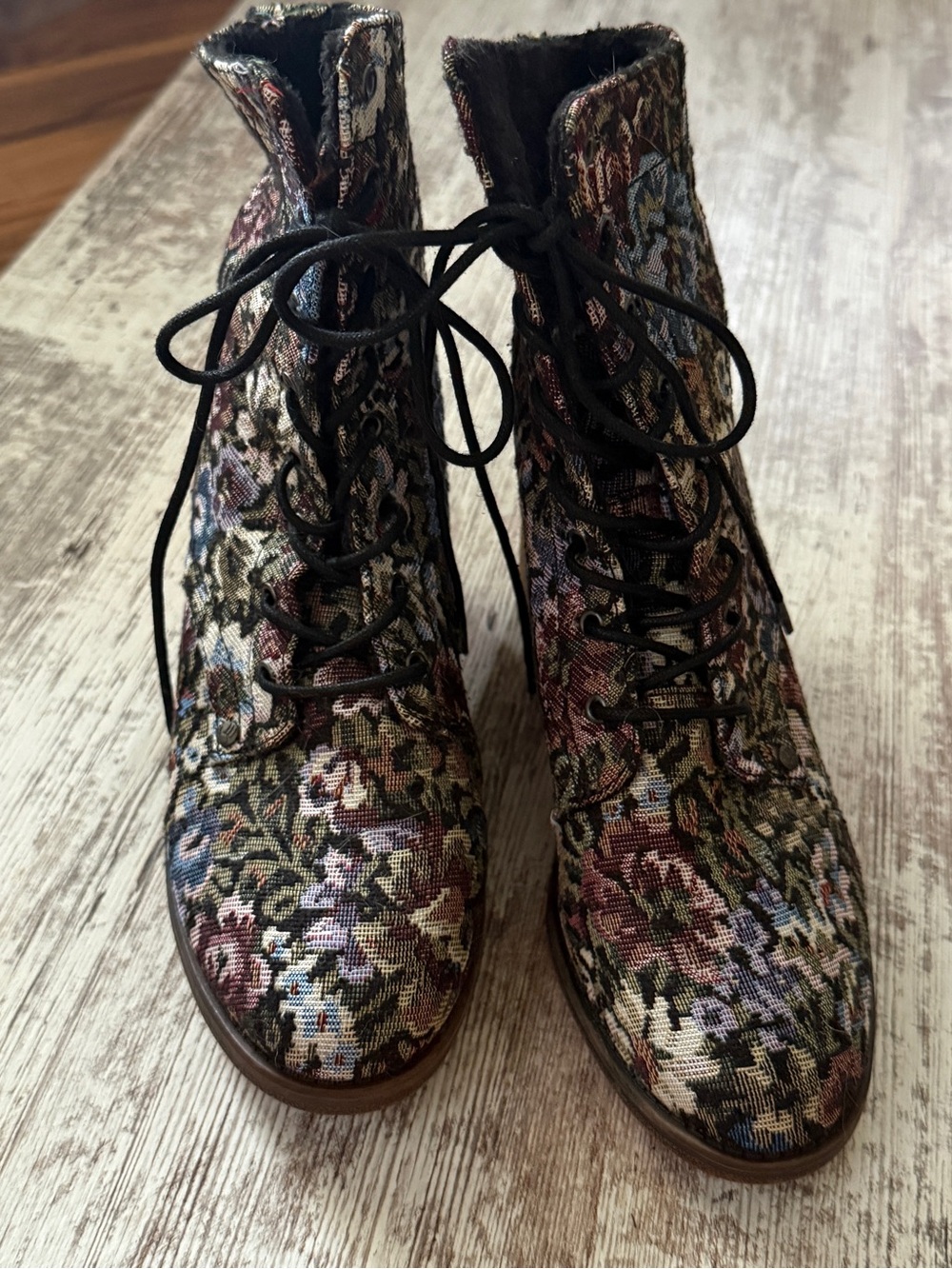 Vintage Floral Tapestry Lace-Up Boots - Picture 7 of 9